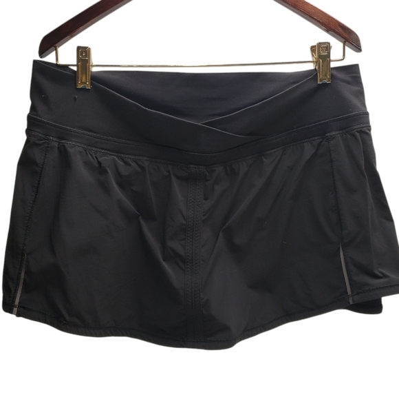 Lululemon Run Pace Skirt Black Size 10 Lightweight Jogging Athletic Tennis - Picture 1 of 14